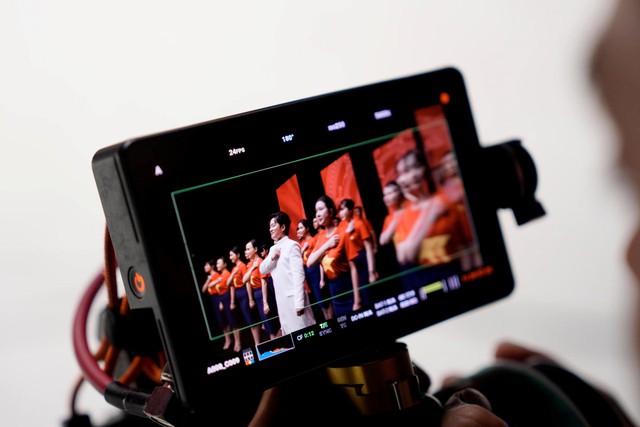 MV ‘Việt Nam - Tự hào tiếp bước tương lai’ lọt top đầu loạt bảng xếp hạng: Nhờ đâu?- Ảnh 1.