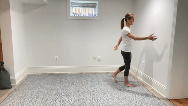 Một kiểu đi bộ đang "bùng nổ" trên MXH: Tưởng kì quặc nhưng lại có lợi cho tim mạch, giảm đau nhức cực tốt - Ảnh 5.