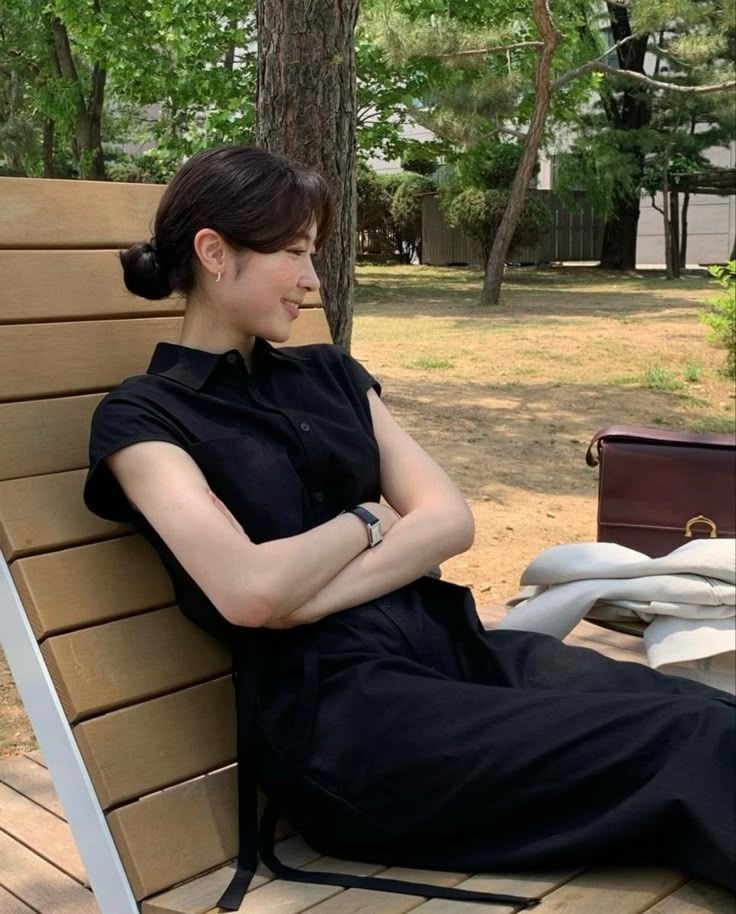 Cứ nghĩ đến 40 tuổi ai cũng có nhà, có xe, con học trường quốc tế, cuối tuần đi đánh golf - hóa ra không phải ai cũng giàu như mình tưởng- Ảnh 2.