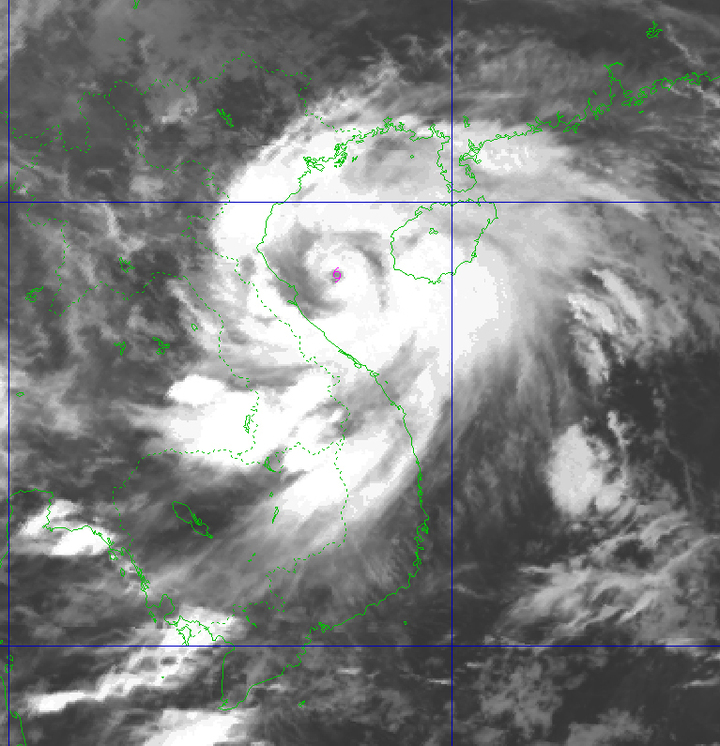 Bão số 5 Kajiki giật cấp 17, cách Nghệ An 185km- Ảnh 1.