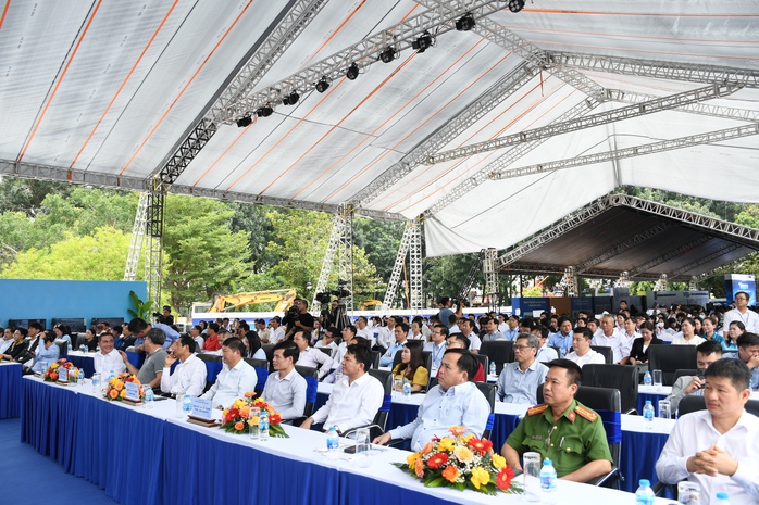 Gần 10.000 người dự ngày hội việc làm sân bay Long Thành- Ảnh 2.