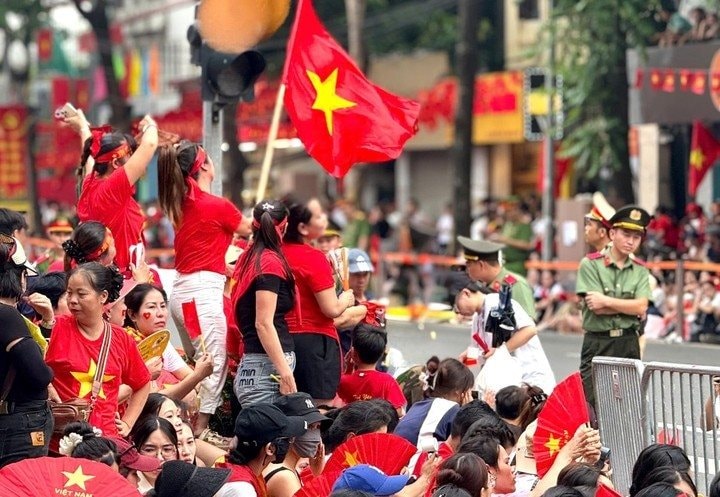 Chỉ 6 ngày nữa, hàng triệu người dân sẽ được hưởng tiện ích chưa từng có ở Hà Nội- Ảnh 2.