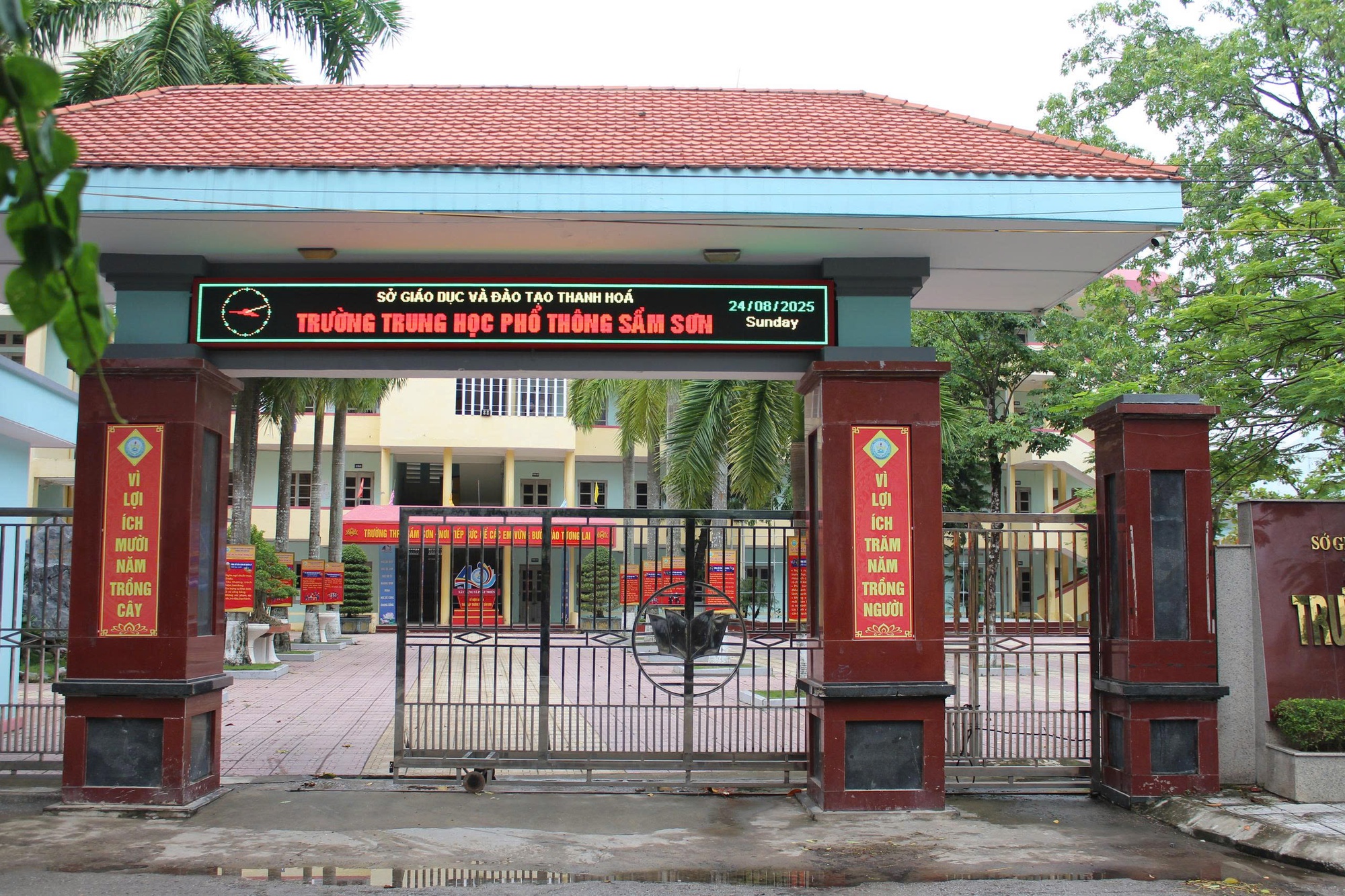 Thanh Hóa: Tạm dừng việc tổ chức hoạt động tựu trường, tập trung ứng phó bão số 5 (Kajiki) - Ảnh 2.