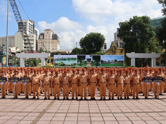 Hơn 600 CSGT từ 33 tỉnh thành "tiếp sức" cho Hà Nội phục vụ ngày trọng đại của đất nước- Ảnh 1.