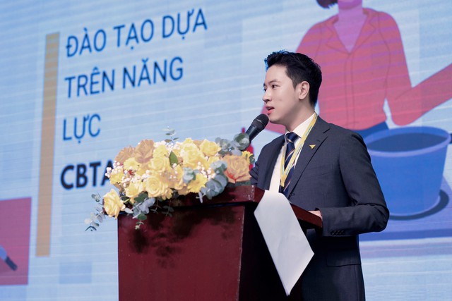 Giám đốc khai thác bay của Vietravel Airlines làm rõ lộ trình từ sinh viên Ngoại thương lên 