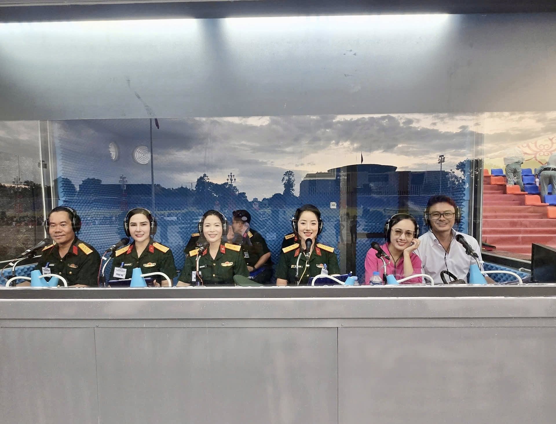 Chân dung thành viên tổ thuyết minh sự kiện A80: BTV Hoài Anh, Hữu Bằng và những cái tên lẫy lừng khác- Ảnh 4. Chân dung thành viên tổ thuyết minh sự kiện A80: BTV Hoài Anh, Hữu Bằng và những cái tên lẫy lừng khác- Ảnh 4.