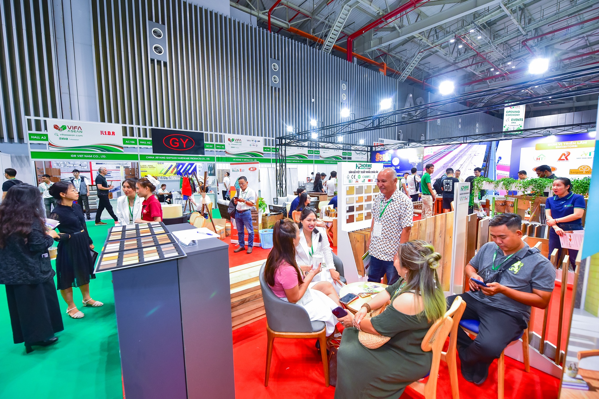 VIFA ASEAN 2025 mở màn chuỗi triển lãm nội ngoại thất Châu Á với nhiều sự kiện hấp dẫn - Ảnh 1. VIFA ASEAN 2025 mở màn chuỗi triển lãm nội ngoại thất Châu Á với nhiều sự kiện hấp dẫn - Ảnh 1.