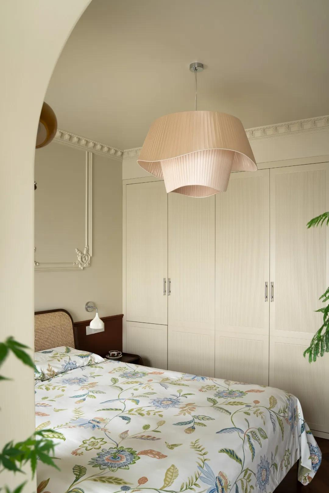 Ngôi nhà 100m² của cặp vợ chồng trung niên: Chi hơn 2 tỷ đồng biến căn hộ cũ thành “Thành phố hoa” ngay trong nhà- Ảnh 13. Ngôi nhà 100m² của cặp vợ chồng trung niên: Chi hơn 2 tỷ đồng biến căn hộ cũ thành “Thành phố hoa” ngay trong nhà- Ảnh 13.