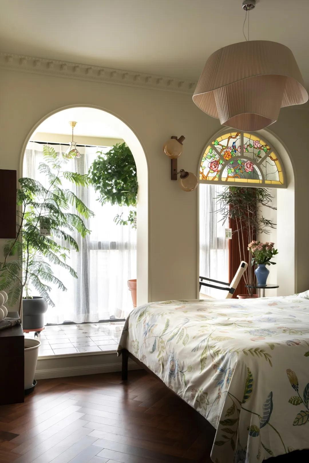 Ngôi nhà 100m² của cặp vợ chồng trung niên: Chi hơn 2 tỷ đồng biến căn hộ cũ thành “Thành phố hoa” ngay trong nhà- Ảnh 11. Ngôi nhà 100m² của cặp vợ chồng trung niên: Chi hơn 2 tỷ đồng biến căn hộ cũ thành “Thành phố hoa” ngay trong nhà- Ảnh 11.