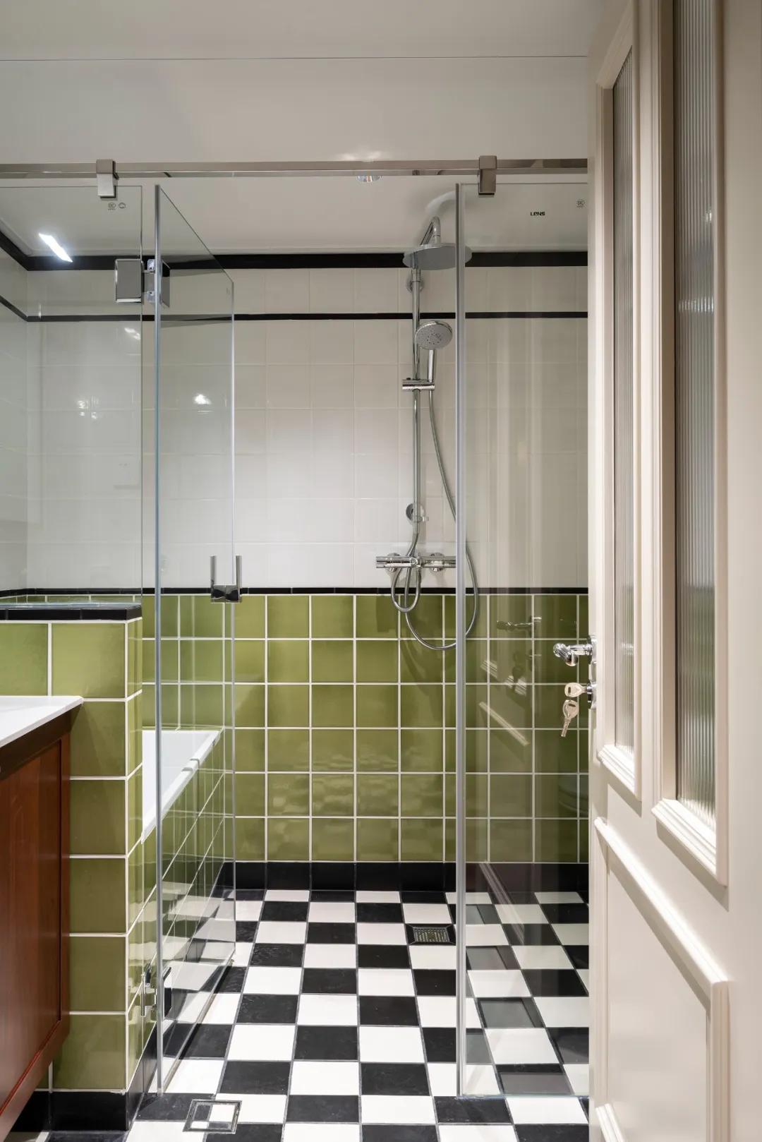 Ngôi nhà 100m² của cặp vợ chồng trung niên: Chi hơn 2 tỷ đồng biến căn hộ cũ thành “Thành phố hoa” ngay trong nhà- Ảnh 20. Ngôi nhà 100m² của cặp vợ chồng trung niên: Chi hơn 2 tỷ đồng biến căn hộ cũ thành “Thành phố hoa” ngay trong nhà- Ảnh 20.