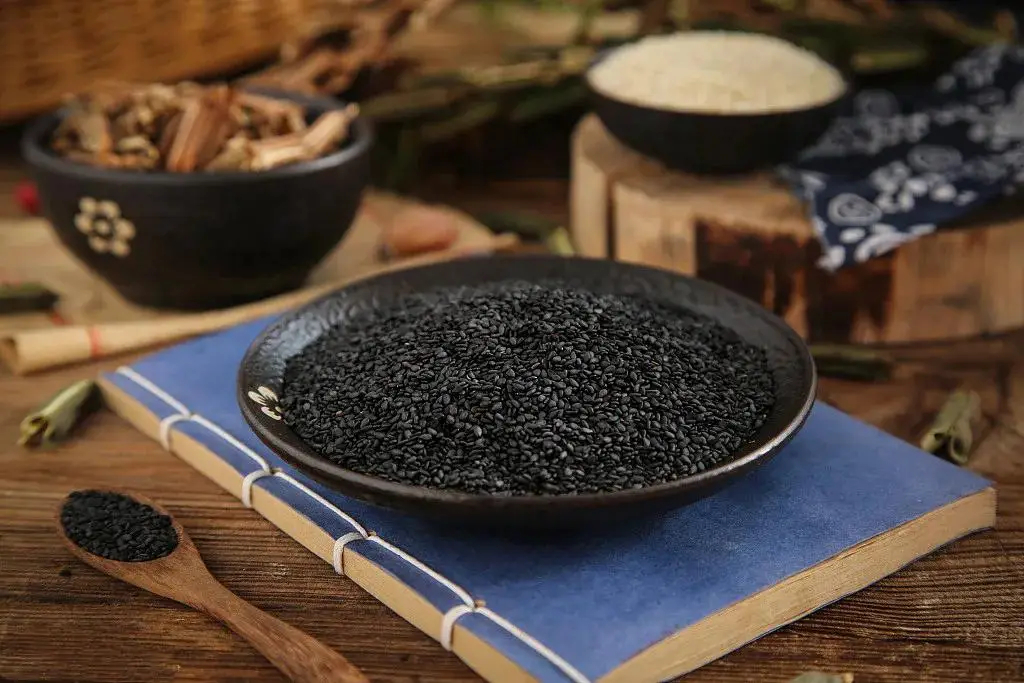 Một khi 5 "dấu hiệu xấu xí" này xuất hiện trên bàn tay, thận có thể đã bị "rỗng"! Ăn 3 "món" màu đen để thận khỏe- Ảnh 4.