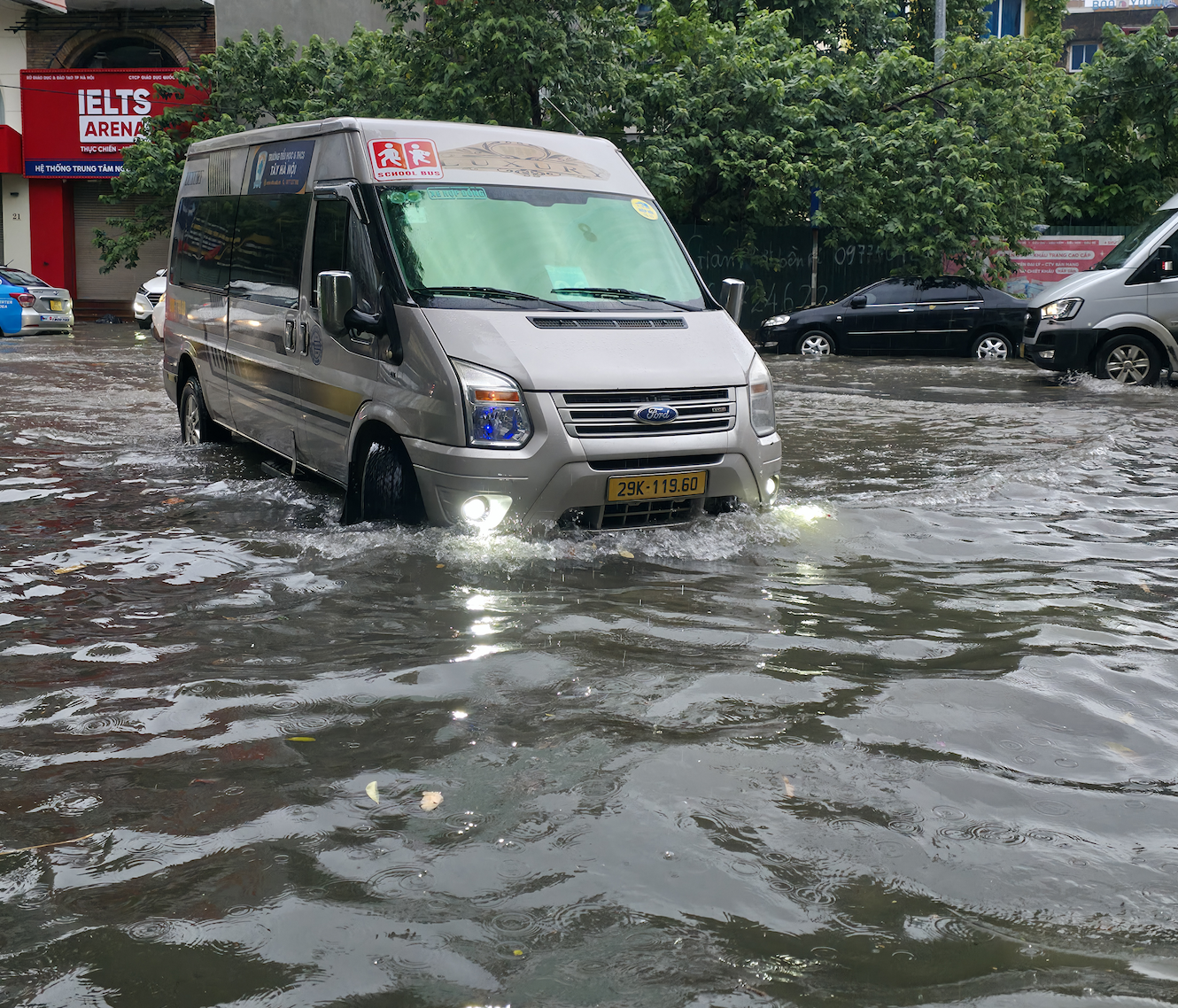 Hà Nội sáng nay ngập khủng khiếp- Ảnh 30.