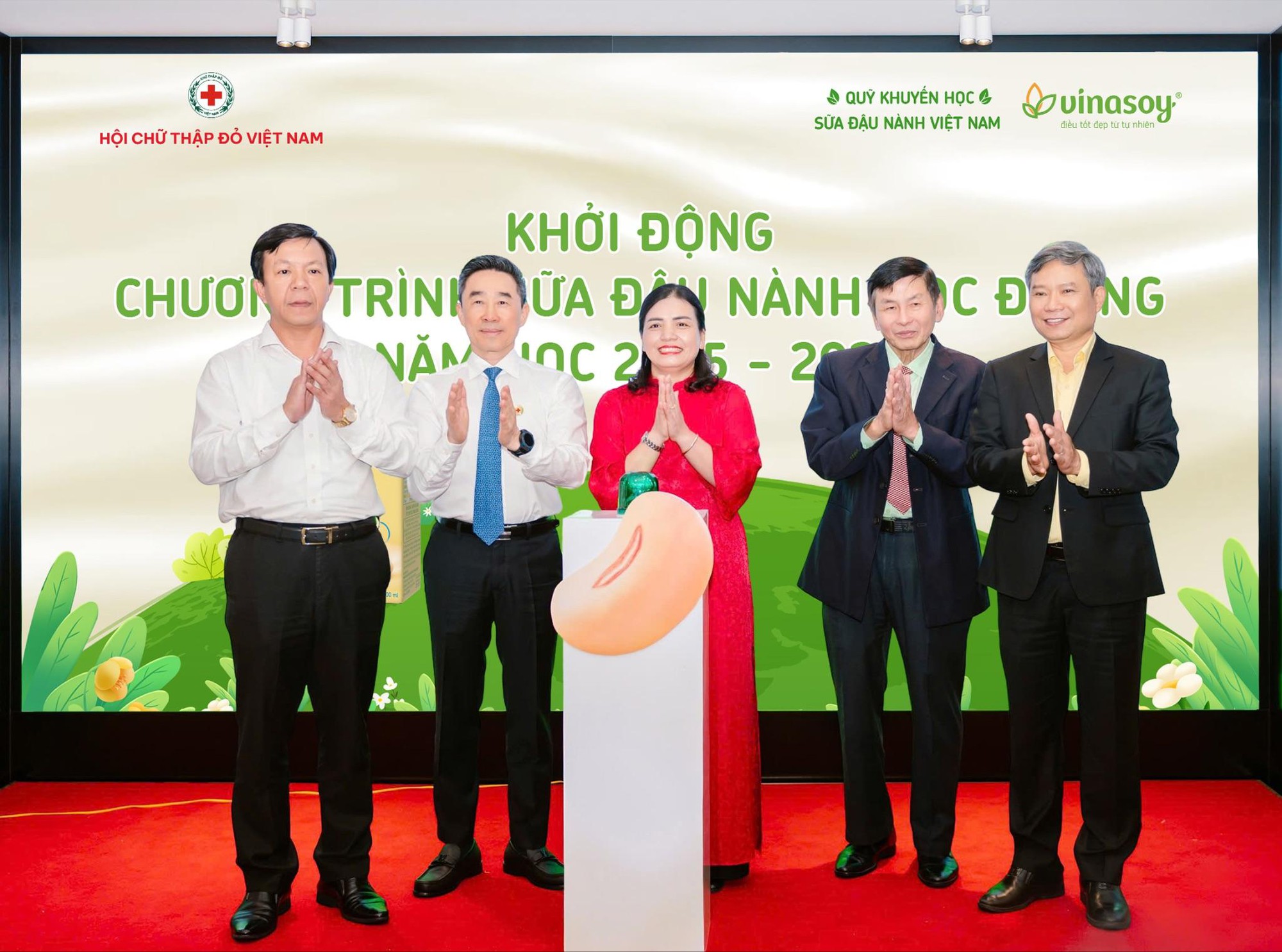 “Sữa đậu nành học đường” - Hành trình 10 năm bền bỉ trao dinh dưỡng lành, gieo mầm tương lai xanh - Ảnh 1.