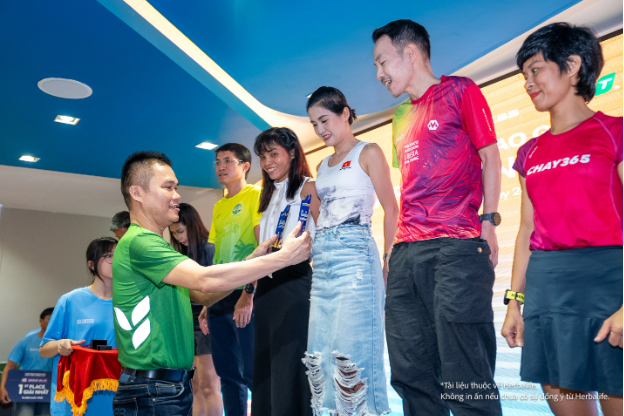 Herbalife Việt Nam tiếp tục năm thứ 4 đồng hành VnExpress Marathon Nha Trang - Ảnh 6. Herbalife Việt Nam tiếp tục năm thứ 4 đồng hành VnExpress Marathon Nha Trang - Ảnh 6.