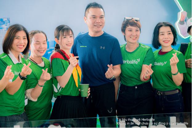 Herbalife Việt Nam tiếp tục năm thứ 4 đồng hành VnExpress Marathon Nha Trang - Ảnh 7. Herbalife Việt Nam tiếp tục năm thứ 4 đồng hành VnExpress Marathon Nha Trang - Ảnh 7.