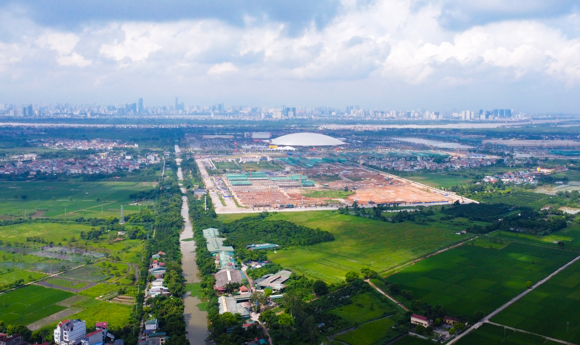 Toàn cảnh khu vực sắp làm đường nối cầu Tứ Liên với đường 71.000 tỷ, đại đô thị của Vinhomes sẽ nối thẳng với sân bay lớn nhất miền Bắc- Ảnh 5. Toàn cảnh khu vực sắp làm đường nối cầu Tứ Liên với đường 71.000 tỷ, đại đô thị của Vinhomes sẽ nối thẳng với sân bay lớn nhất miền Bắc- Ảnh 5.