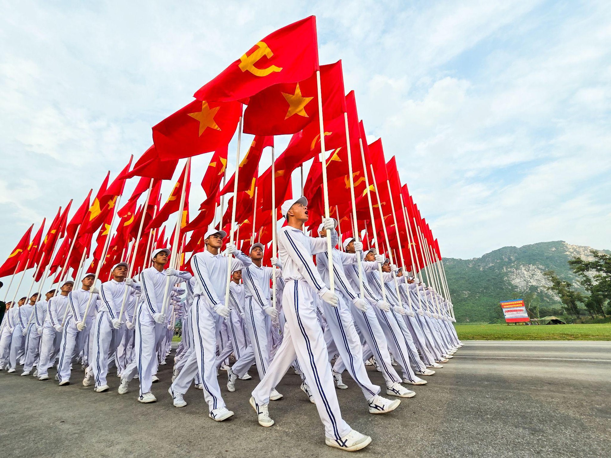 5 lý do Samsung AI TV là lựa chọn hoàn hảo cho trải nghiệm đón Quốc khánh tại gia - Ảnh 4. 5 lý do Samsung AI TV là lựa chọn hoàn hảo cho trải nghiệm đón Quốc khánh tại gia - Ảnh 4.