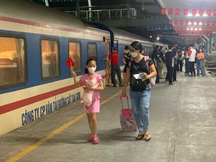 Tàu Bắc - Nam sẽ dừng ở ga Giáp Bát trong 3 ngày diễn ra sự kiện A80- Ảnh 1.