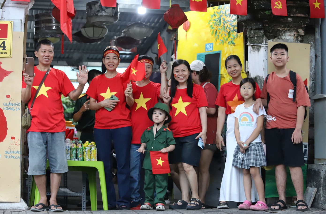 TPHCM thưởng 5 triệu đồng cho phụ nữ sinh đủ 2 con trước tuổi 35- Ảnh 1.