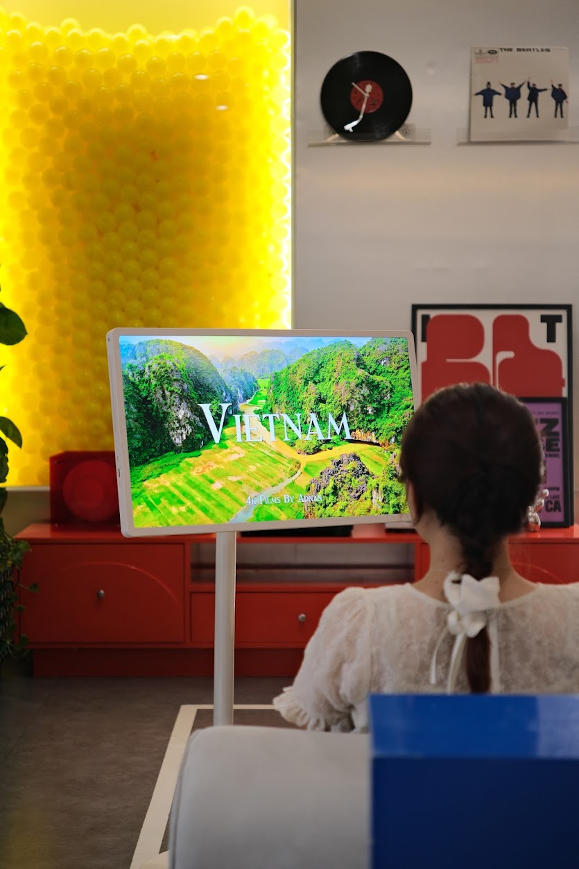 LG StanbyME 2 không chỉ hữu ích mà còn làm đẹp cho không gian sống: Vừa là rạp phim thu nhỏ, vừa là tranh decor, cùng siêu nhiều tiện ích bất ngờ- Ảnh 8. LG StanbyME 2 không chỉ hữu ích mà còn làm đẹp cho không gian sống: Vừa là rạp phim thu nhỏ, vừa là tranh decor, cùng siêu nhiều tiện ích bất ngờ- Ảnh 8.