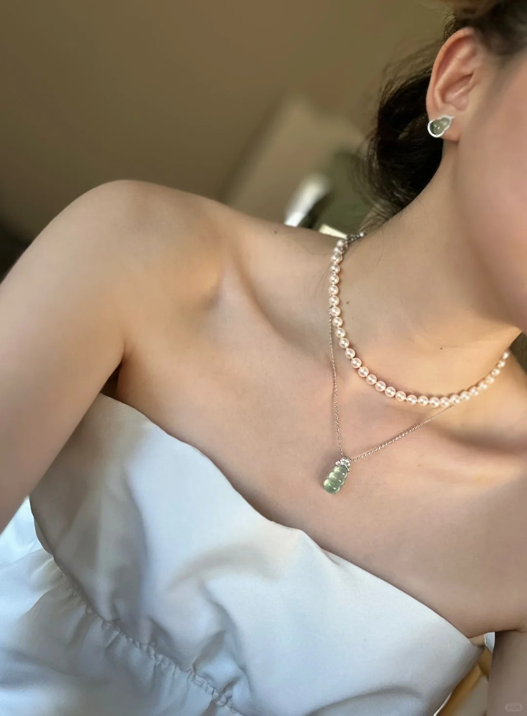 Vì sao các phú bà Trung Quốc ưa đeo ngọc phỉ thúy?- Ảnh 5.