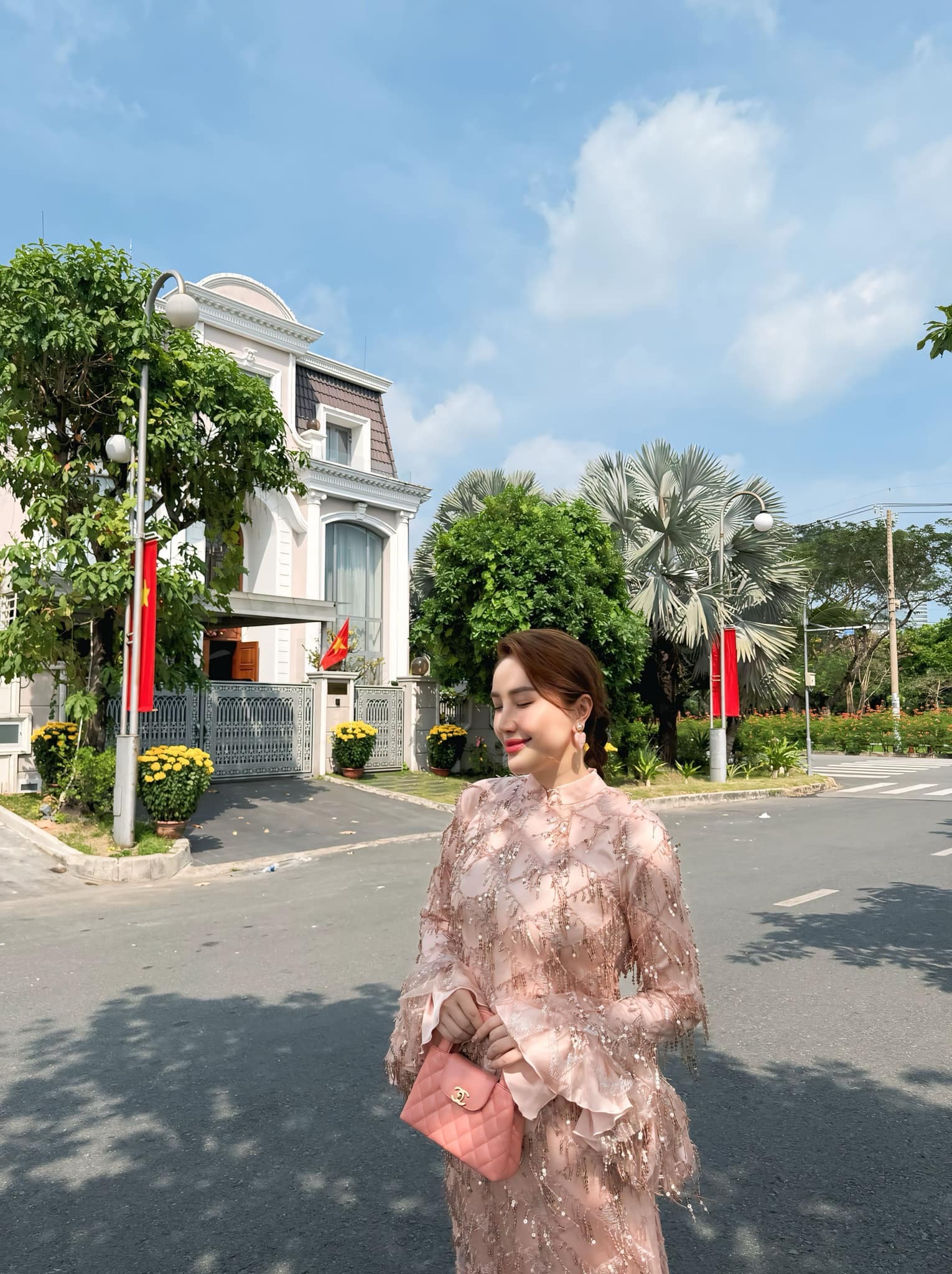 Người đẹp đình đám một thời của Miss Audidion nay làm dâu hào môn kín tiếng: Sống trong biệt thự cực sang chảnh, được ông xã cưng như công chúa- Ảnh 3.