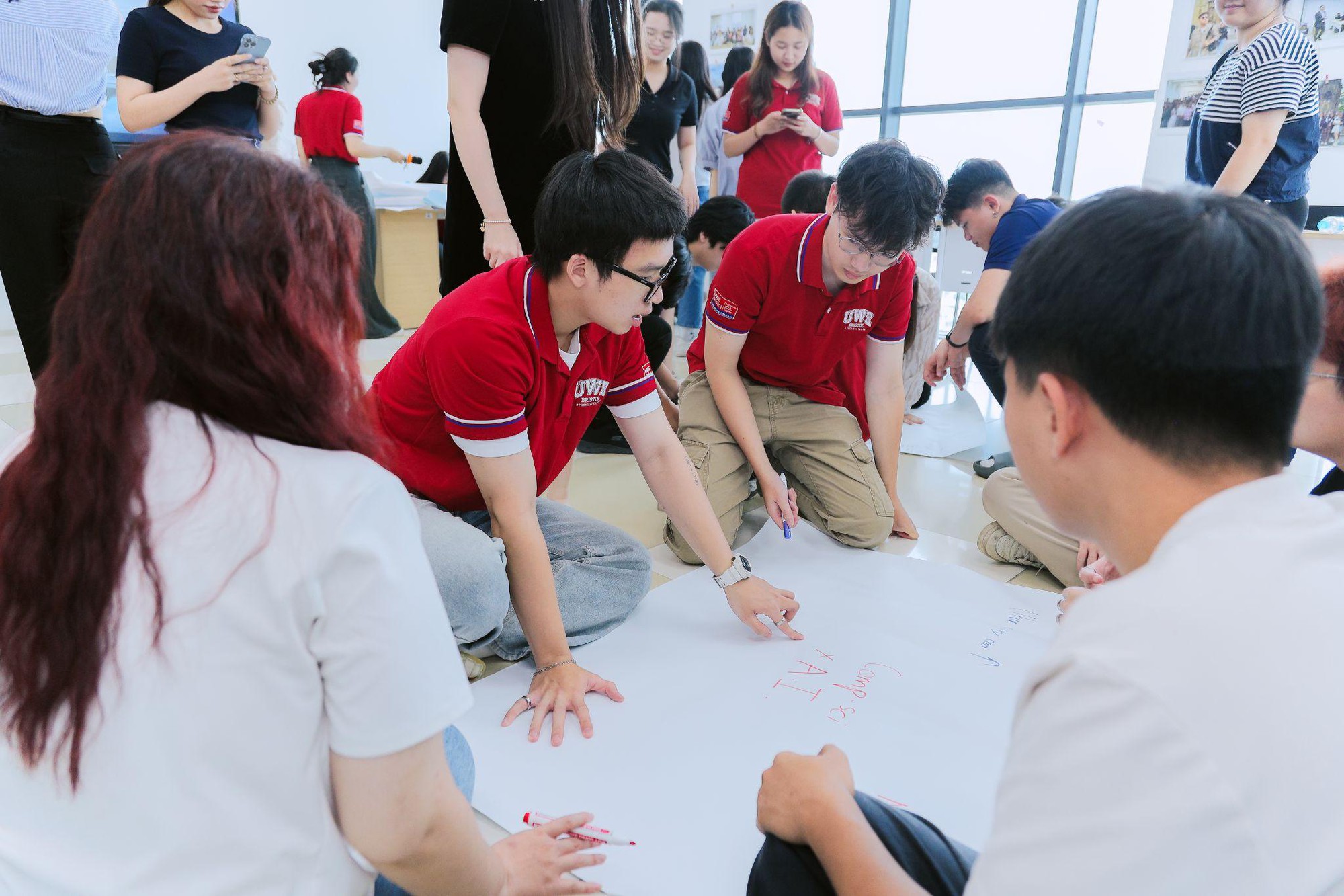 Cơ hội học tập, khám phá văn hóa toàn cầu với 2 tuần trải nghiệm nước Anh - Ảnh 2.