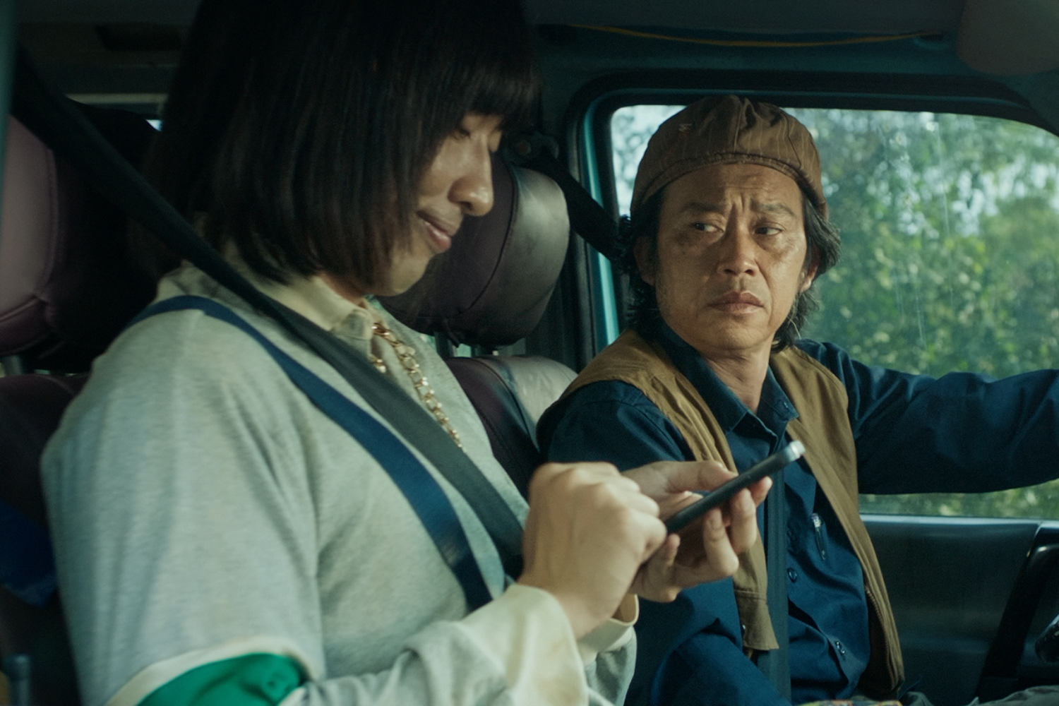 Phim của Hoài Linh mới chiếu đã flop thảm: Doanh thu kém Mưa Đỏ 14 lần, MXH không ai nhắc- Ảnh 3. Phim của Hoài Linh mới chiếu đã flop thảm: Doanh thu kém Mưa Đỏ 14 lần, MXH không ai nhắc- Ảnh 3.