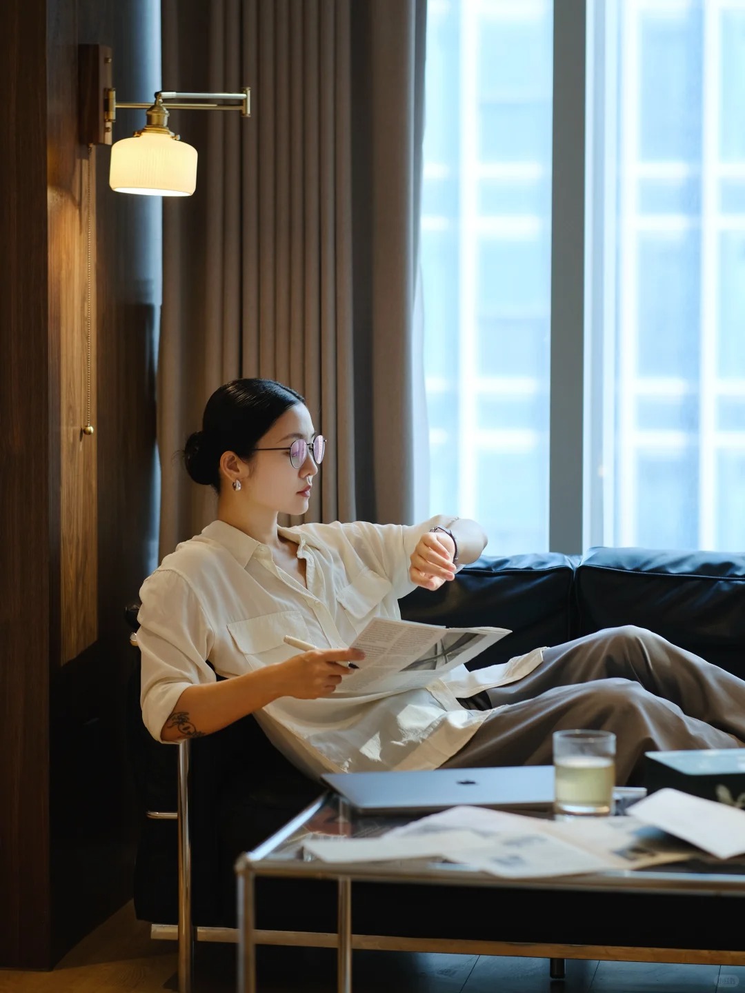 Sai lầm lớn nhất thời đại “cạnh tranh nội bộ”: Dốc sức kiếm tiền rồi dùng tiền mua lại sức khỏe- Ảnh 1.