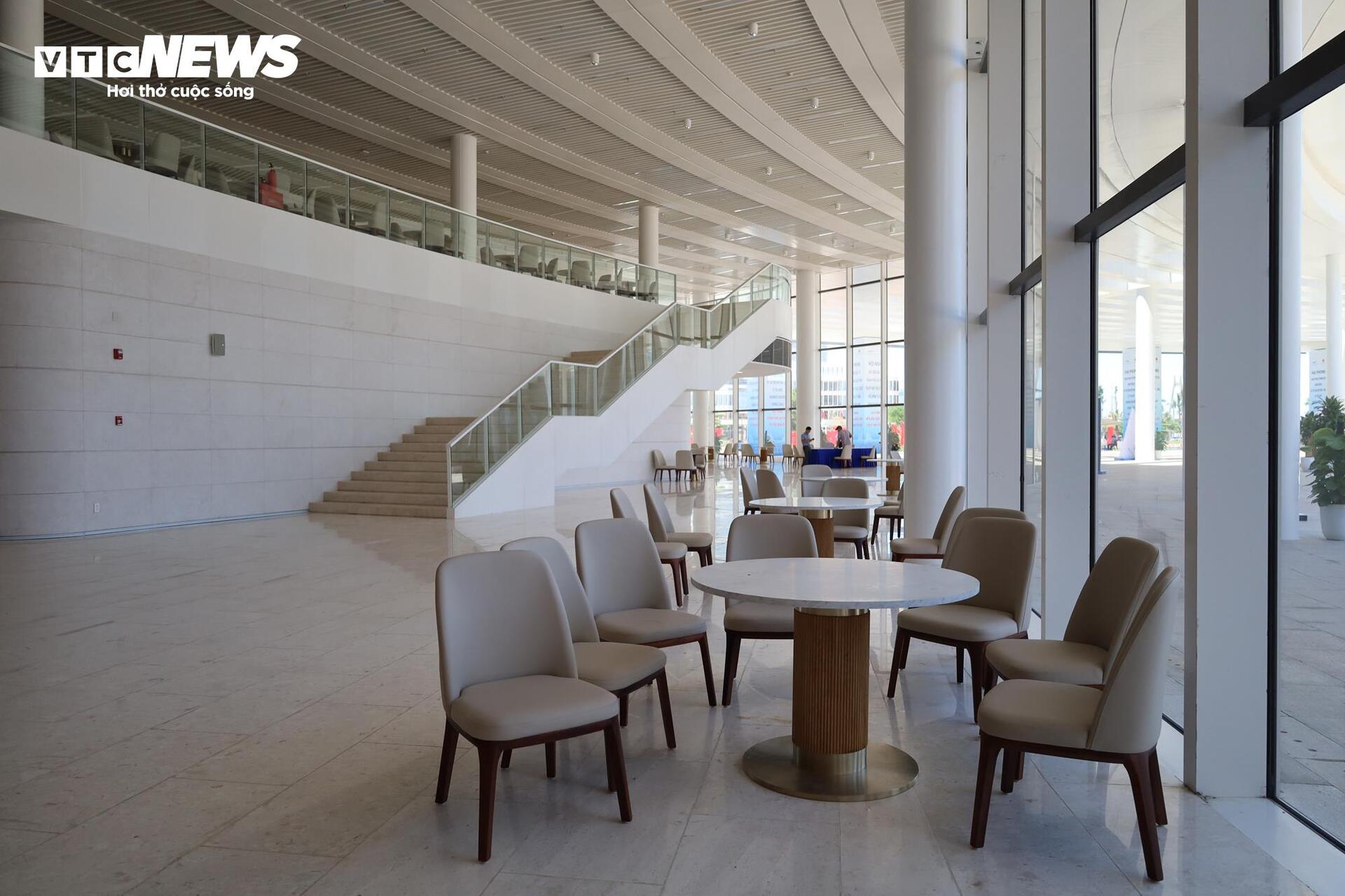 Cận cảnh trung tâm biểu diễn hiện đại bậc nhất Hải Phòng trị giá 2.300 tỷ đồng- Ảnh 30.