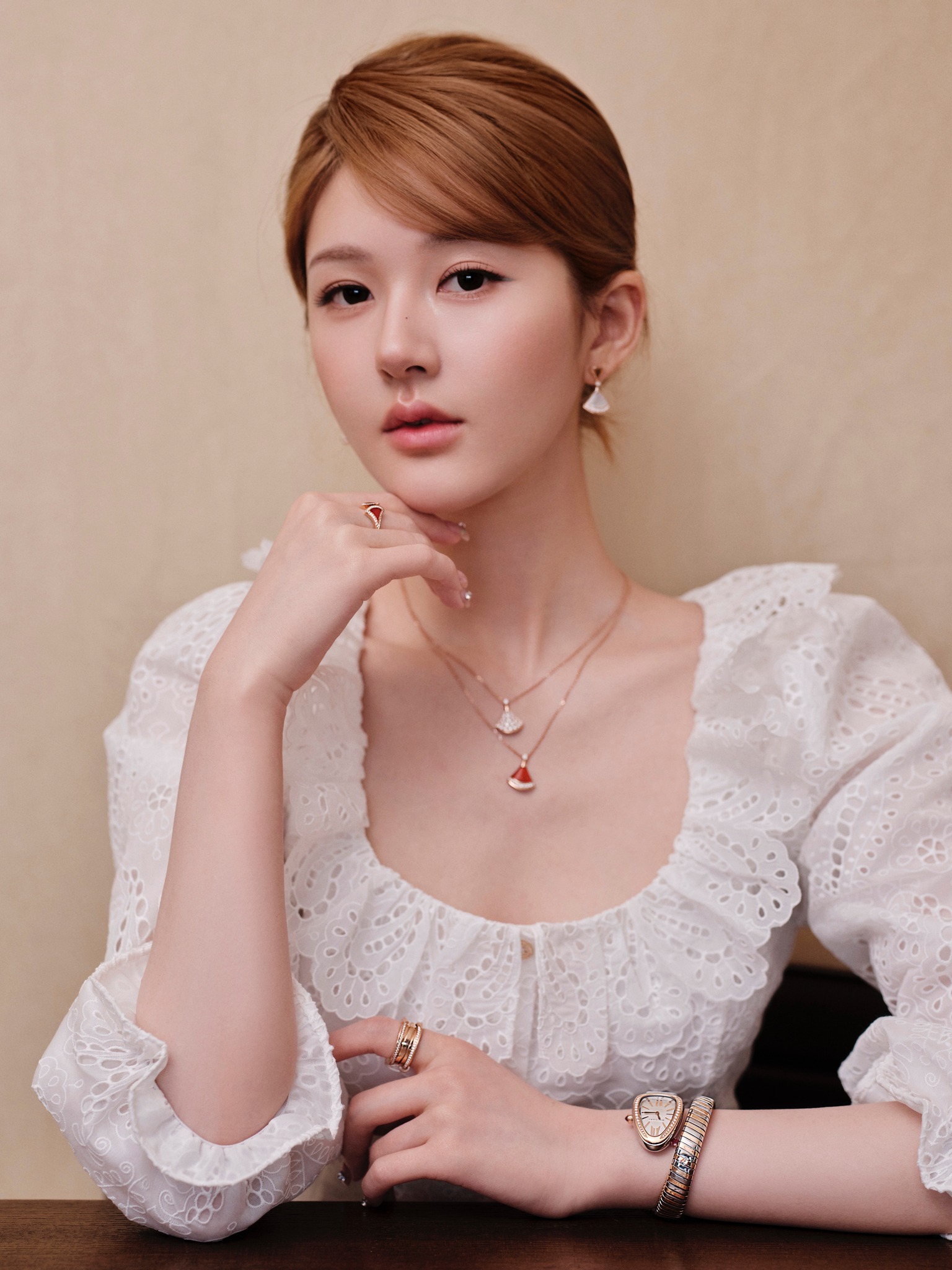 Triệu Lộ Tư đường cùng: Bị giam cầm đến năm 2030, cần hơn 1.400 tỷ để "chuộc thân" - Ảnh 3.