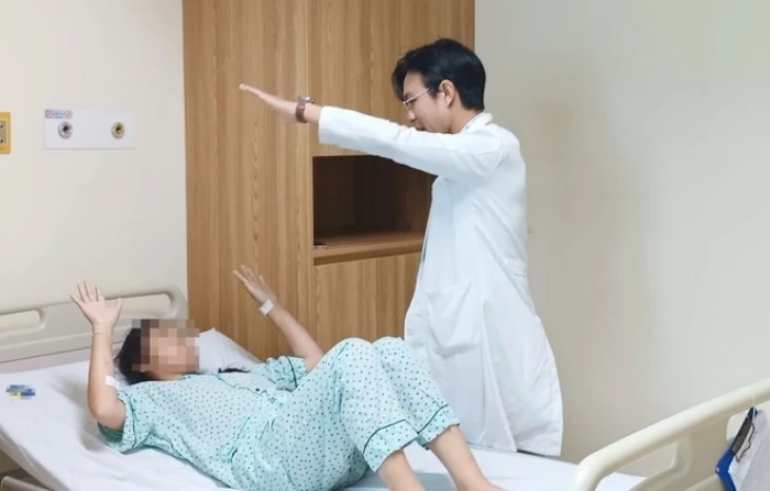 Nhìn mờ và đau đầu triền miên, cô gái không ngờ 'thủ phạm' trong não- Ảnh 2. Nhìn mờ và đau đầu triền miên, cô gái không ngờ 'thủ phạm' trong não- Ảnh 2.