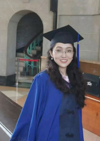 Nam sinh gãi ngứa trong thư viện bị chị khóa trên tố quấy rối tình dục đến mức muốn tự tử: Tòa tuyên bố sốc, "nạn nhân" hóa tâm điểm chỉ trích- Ảnh 2.