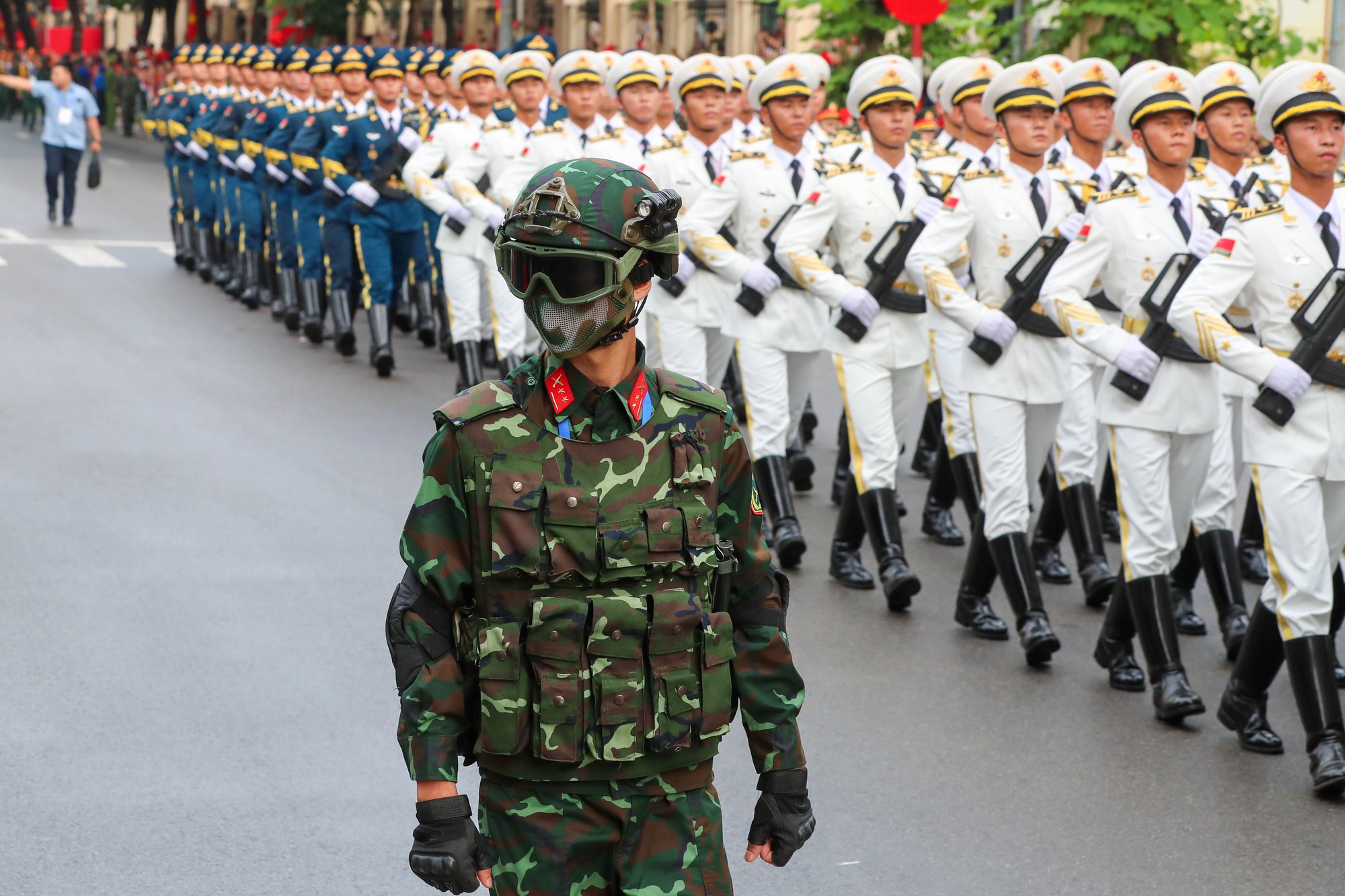 Lực lượng trinh sát đặc nhiệm luôn che kín mặt, âm thầm bảo vệ an ninh tại A80- Ảnh 2. Lực lượng trinh sát đặc nhiệm luôn che kín mặt, âm thầm bảo vệ an ninh tại A80- Ảnh 2.