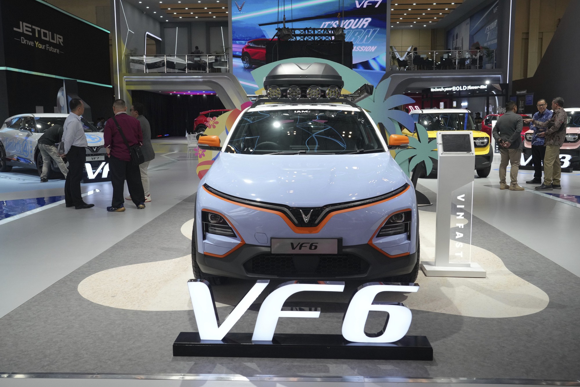 Cuộc đua phát triển pin xe điện - Ảnh 4.