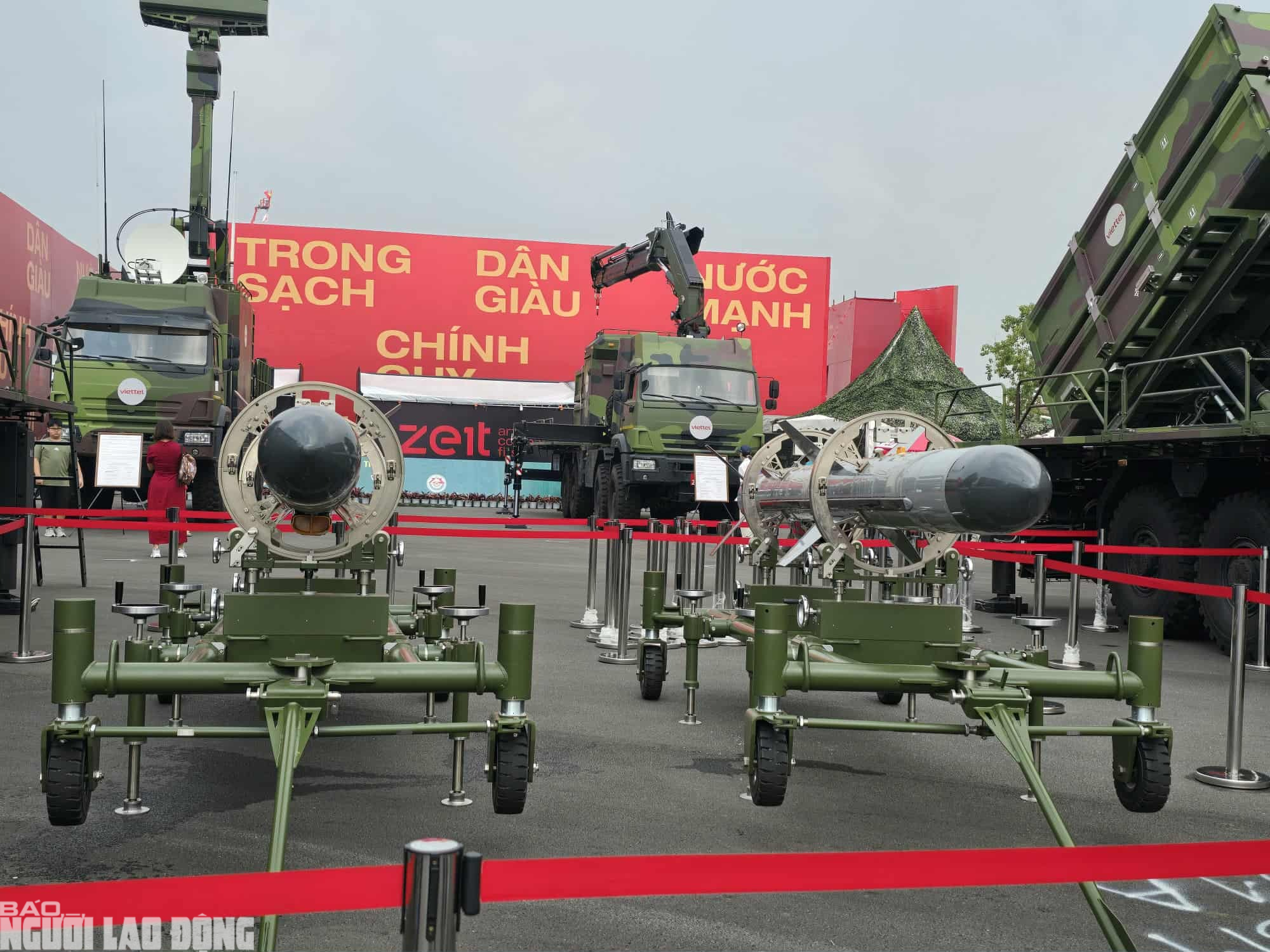Viettel ra mắt vũ khí hiện đại tại Triển lãm 80 năm thành tựu đất nước - Ảnh 9. Viettel ra mắt vũ khí hiện đại tại Triển lãm 80 năm thành tựu đất nước - Ảnh 9.