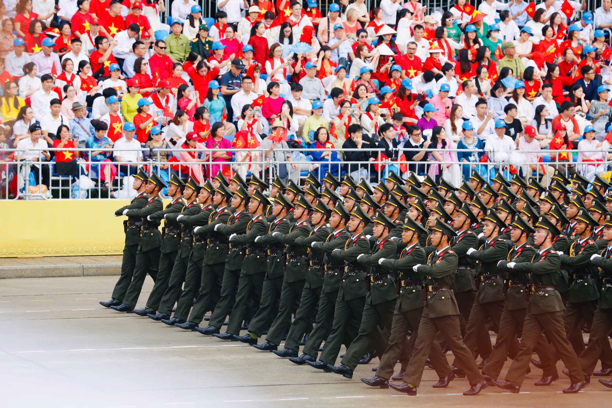 Hoành tráng Tổng duyệt diễu binh, diễu hành kỷ niệm 80 năm Quốc khánh - Ảnh 11.