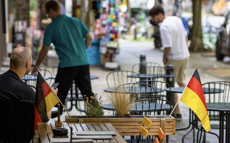 Số người thất nghiệp tại Đức chạm mức cao nhất trong một thập kỷ - Ảnh 1.