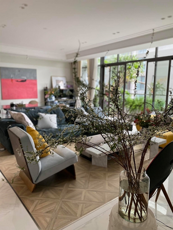 Vbiz có 1 sao nam cực đắt show dịp Đại lễ 2/9:
Được gọi là Vbiz có 1 sao nam cực đắt show dịp Đại lễ 2/9:
Được gọi là