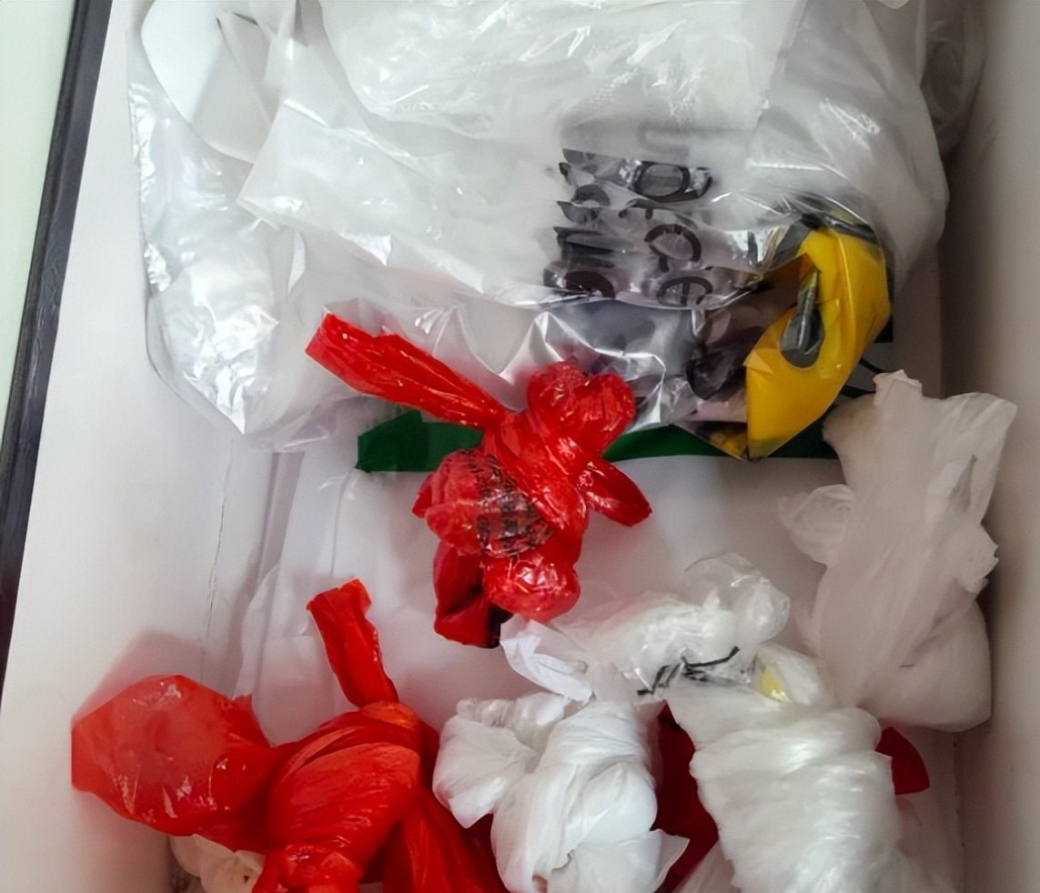 Người thông minh bí mật quẳng 5 thứ này ra khỏi nhà, người dại ôm như đá đeo lưng, khổ một đời!- Ảnh 1. Người thông minh bí mật quẳng 5 thứ này ra khỏi nhà, người dại ôm như đá đeo lưng, khổ một đời!- Ảnh 1.