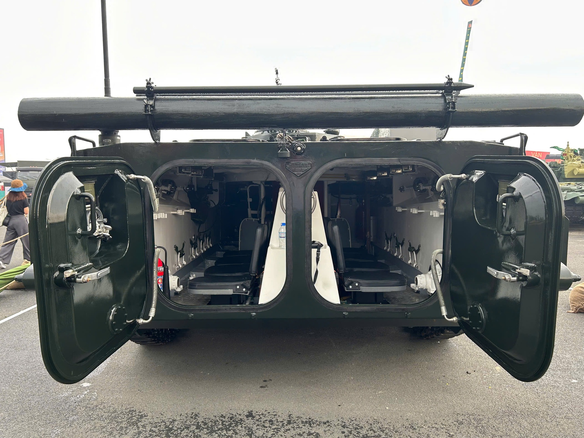 Xe chiến đấu bộ binh XCB-01 do Việt Nam sản xuất có gì đặc biệt?- Ảnh 2. Xe chiến đấu bộ binh XCB-01 do Việt Nam sản xuất có gì đặc biệt?- Ảnh 2.