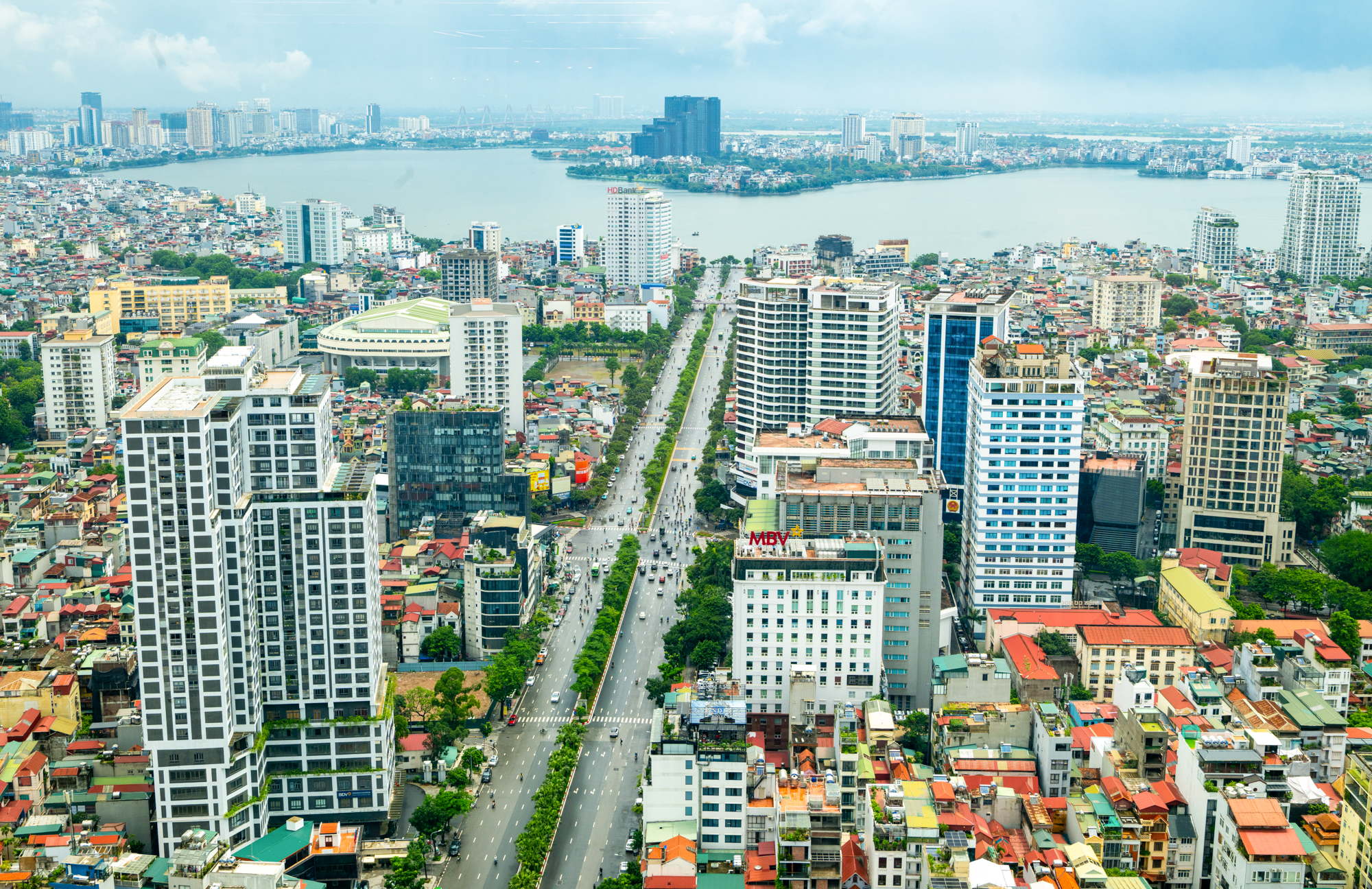 Điểm danh vị trí ga tuyến metro Văn Cao - Hoà Lạc: Đại đô thị của Vinhomes, toà nhà cao thứ 2 Hà Nội đón tin vui- Ảnh 2.