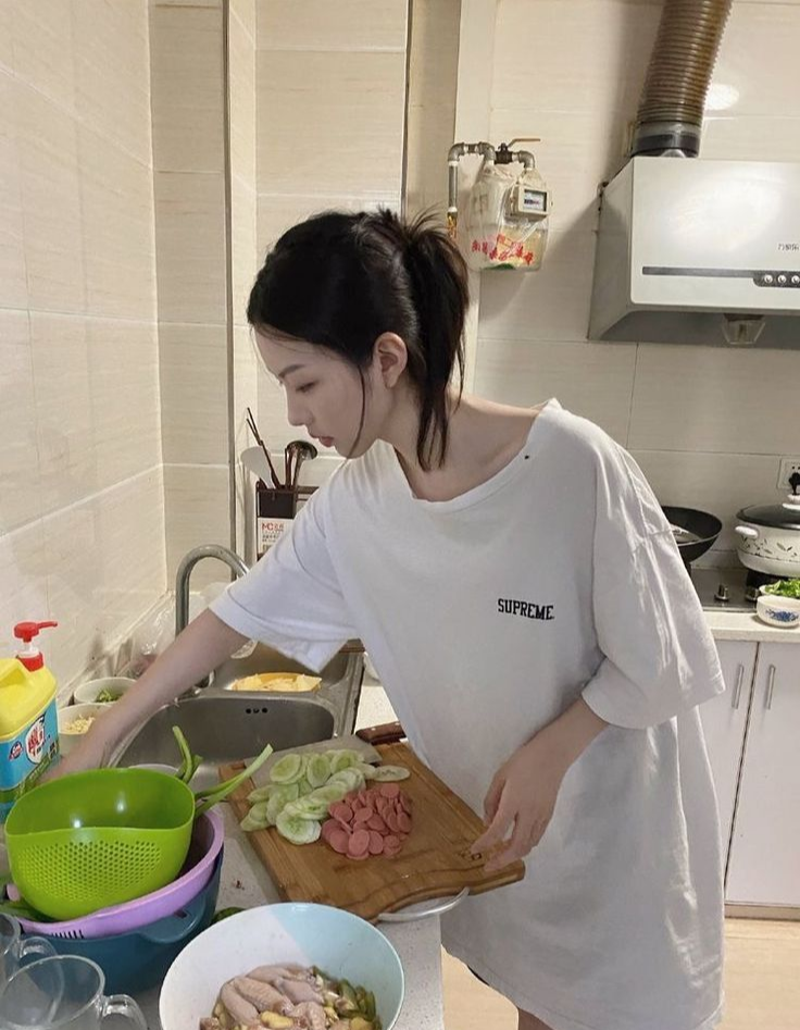 Cô gái 27 tuổi sống một mình ở TP.HCM chia sẻ bảng chi tiêu 8 triệu/tháng: Không để dành được nhưng cũng không nợ – là sống ổn hay thả trôi tài chính?- Ảnh 2.