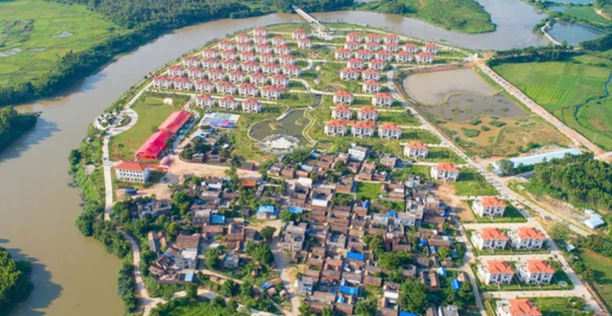 Tỷ phú 82 tuổi xây chung cư 5.000 m2 tặng cả làng, cho mỗi gia đình 1 căn hộ để trả ân nghĩa- Ảnh 3.