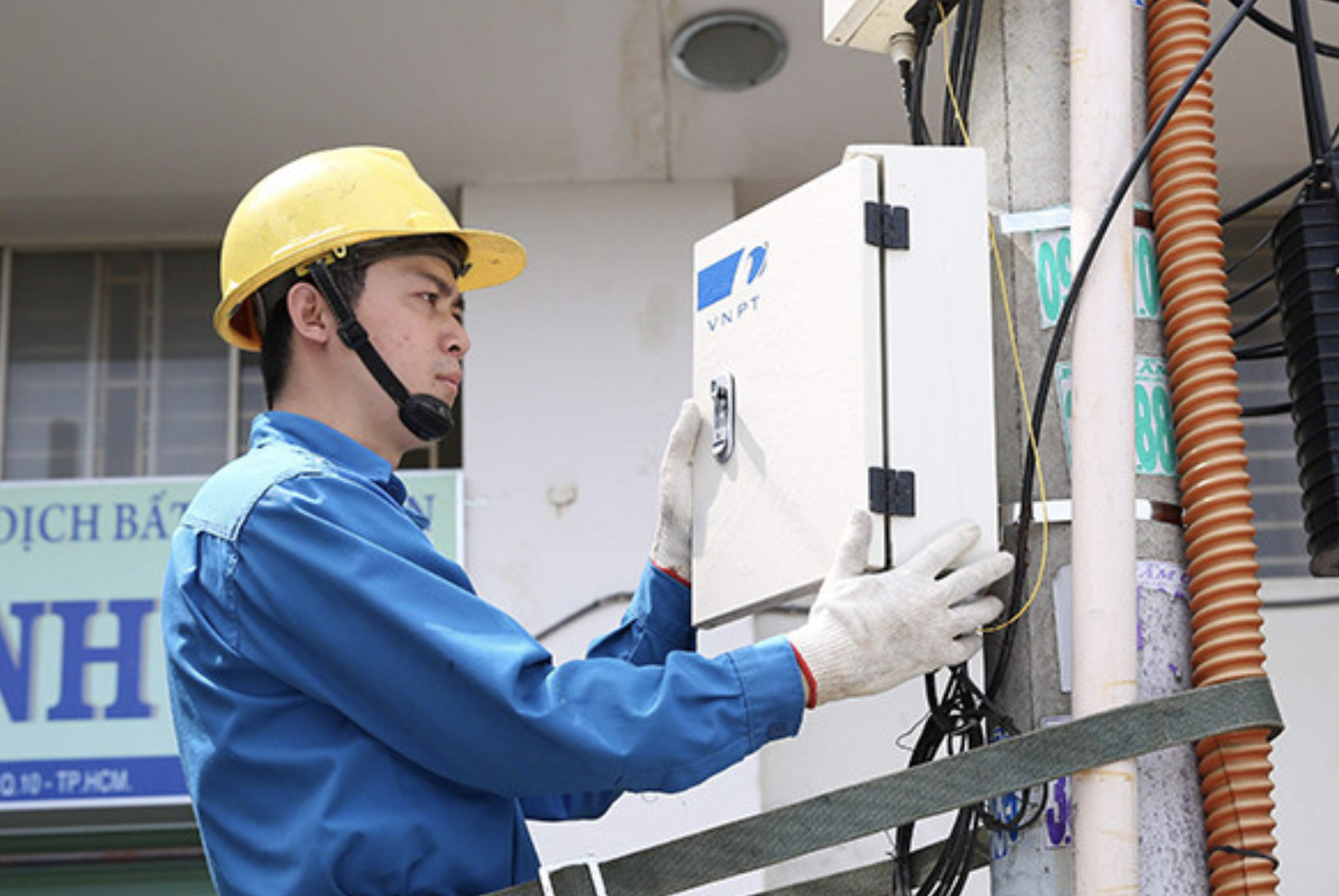 Khai trương tuyến cáp đất liền quốc tế đầu tiên do Việt Nam làm chủ đầu tư 100%: Dài 3.900km, đi qua 5 quốc gia - Ảnh 1.
