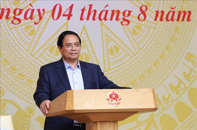 Thủ tướng: 50% doanh nghiệp khảo sát cho rằng hỗ trợ từ địa phương còn yếu kém- Ảnh 1.