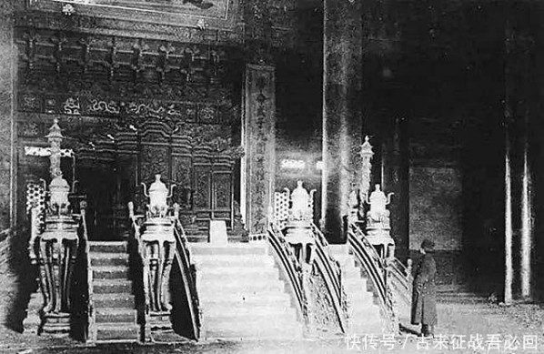 15 bức ảnh hiếm của hoàng cung nhà Thanh thời kỳ suy tàn: Không giống phim, ai nhìn cũng có cảm giác này- Ảnh 8.