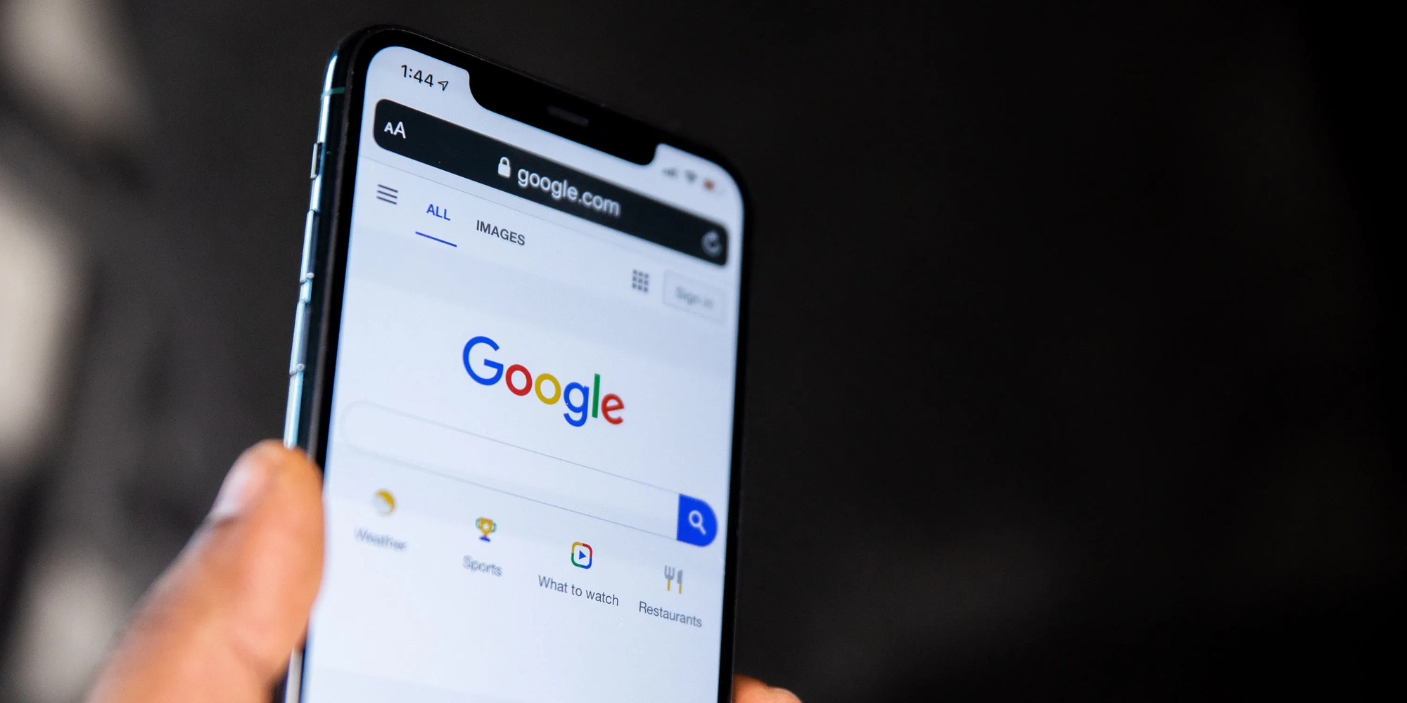 Ván cược 20 tỷ USD/năm: Vì sao Google chi tiền 'khủng' để bám lấy Apple?- Ảnh 1.