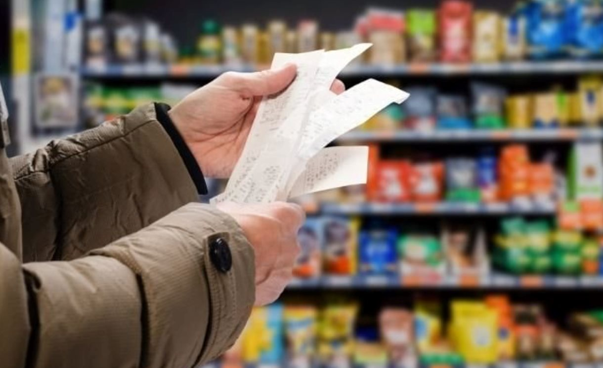 'Tôi đã sai ở đâu?' - Giọt nước mắt của bà mẹ mất trợ cấp vì thu nhập tăng vài USD: Nỗi đau 'giấc mơ Mỹ' dai dẳng- Ảnh 3.