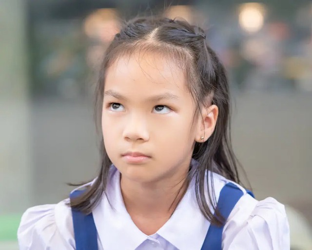 Cha mẹ thông thái dặn con: Hãy nhận diện và tránh xa kiểu người ĐỘC HẠI này, càng gần lâu, càng nguy hiểm- Ảnh 1. Cha mẹ thông thái dặn con: Hãy nhận diện và tránh xa kiểu người ĐỘC HẠI này, càng gần lâu, càng nguy hiểm- Ảnh 1.